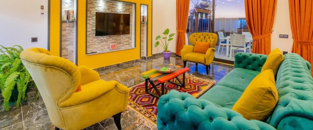 Исламлар: Villa Flood