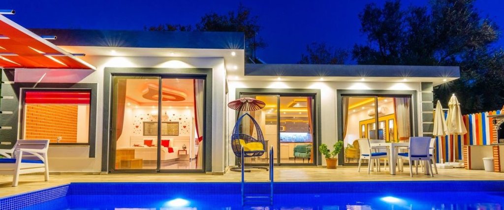 Исламлар: Villa Flood