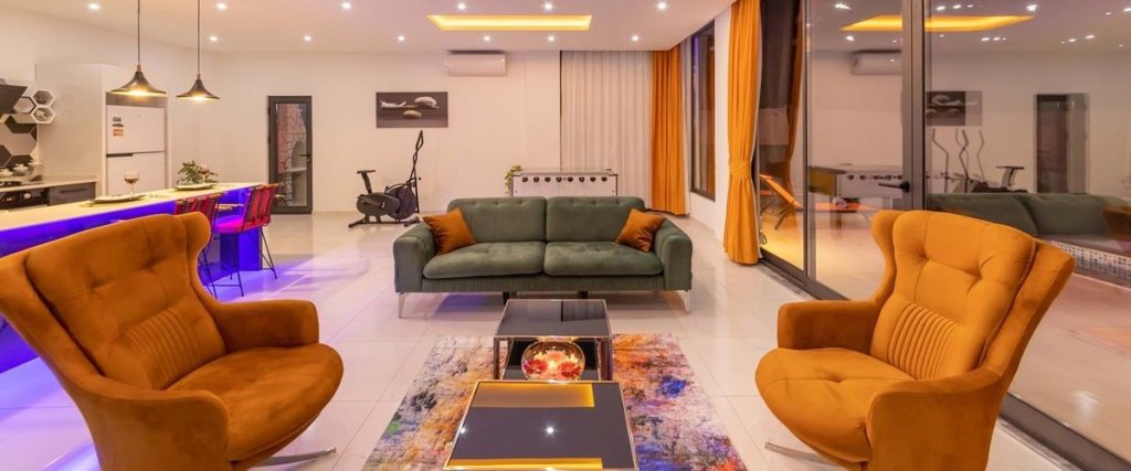Исламлар: Villa Fariz