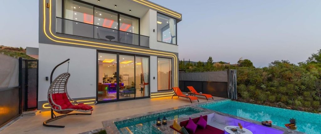 Исламлар: Villa Fariz