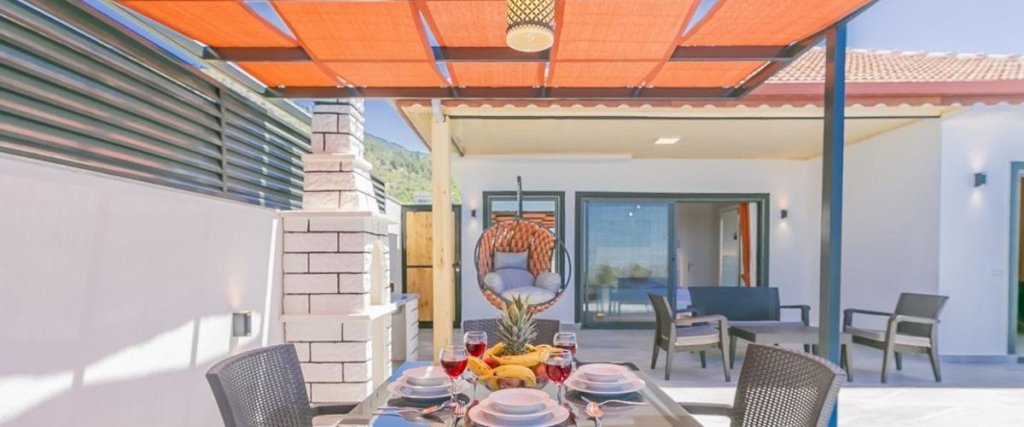 Исламлар: Villa Chelsea