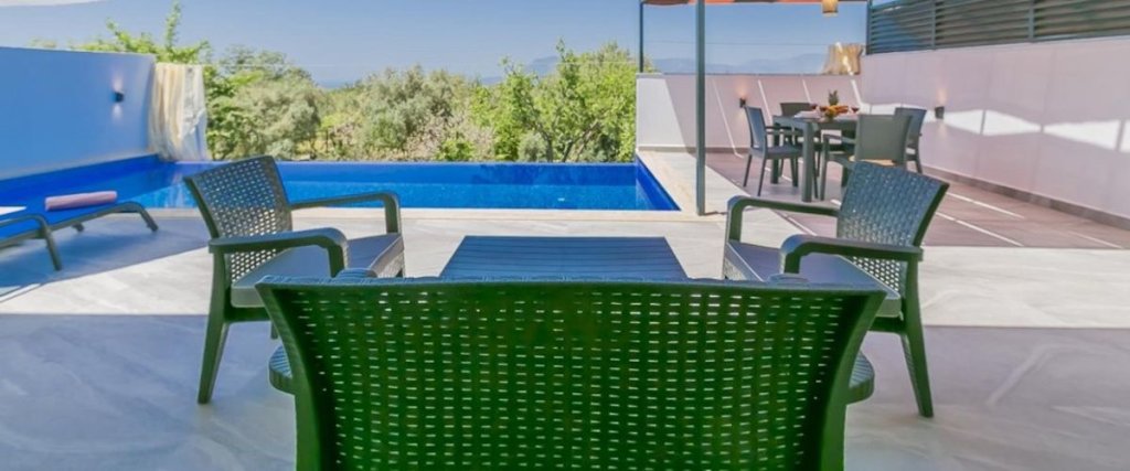 Исламлар: Villa Chelsea