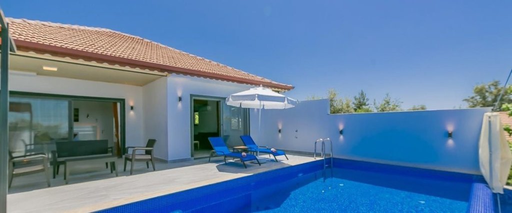 Исламлар: Villa Chelsea