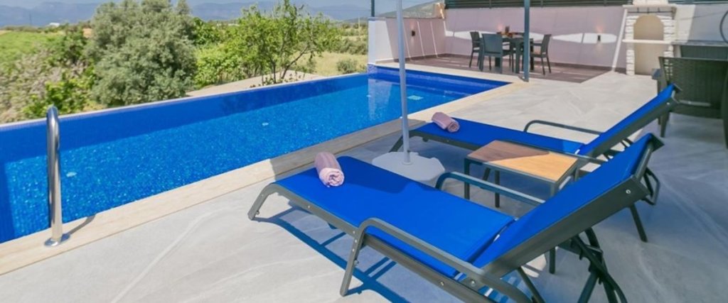 Исламлар: Villa Chelsea