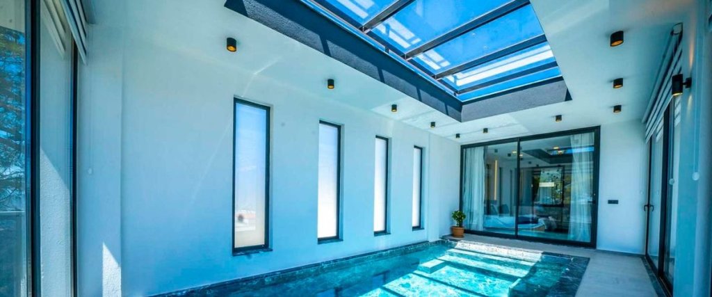 Исламлар: Villa Anıt