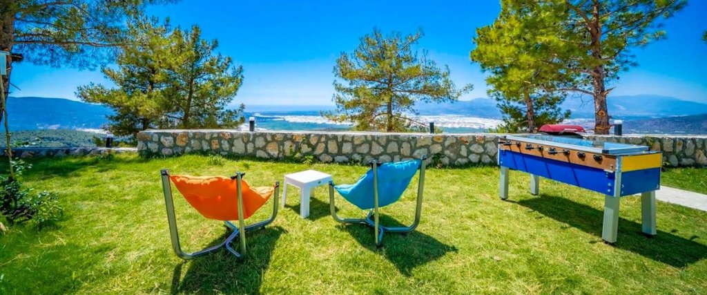Исламлар: Villa Anıt