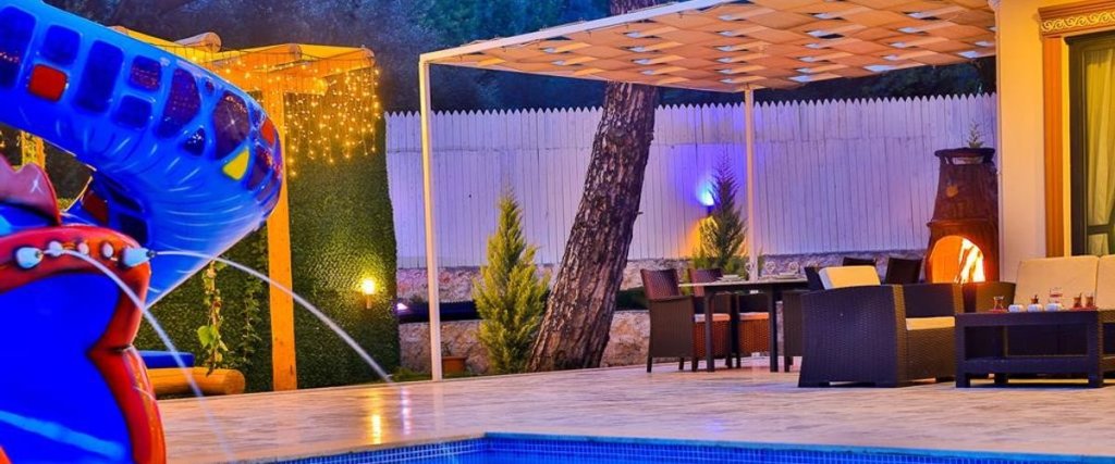 Исламлар: Villa Leylak