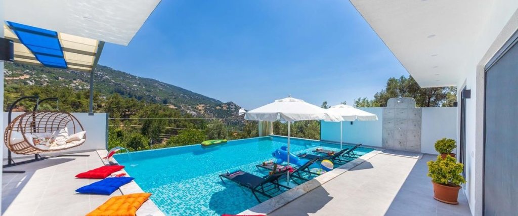 Исламлар: Villa Bükreş