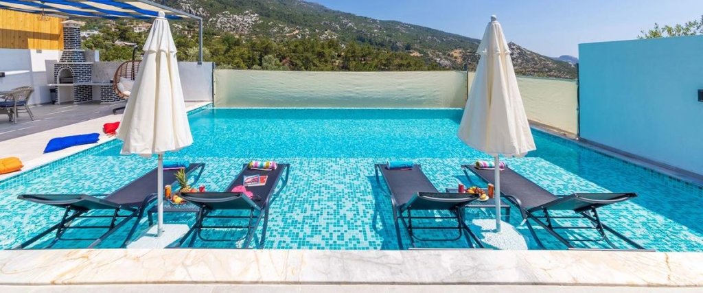 Исламлар: Villa Bükreş