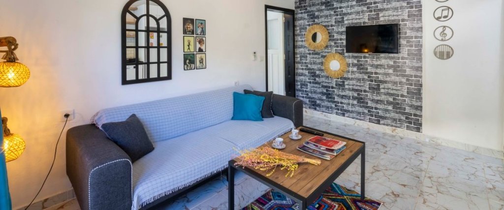 Исламлар: Villa In Love