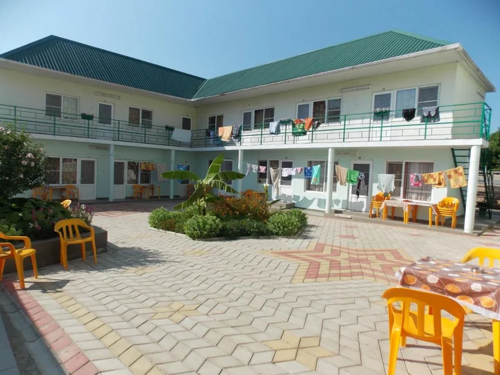Новомихайловский: Mini Hotel Vse Svoi