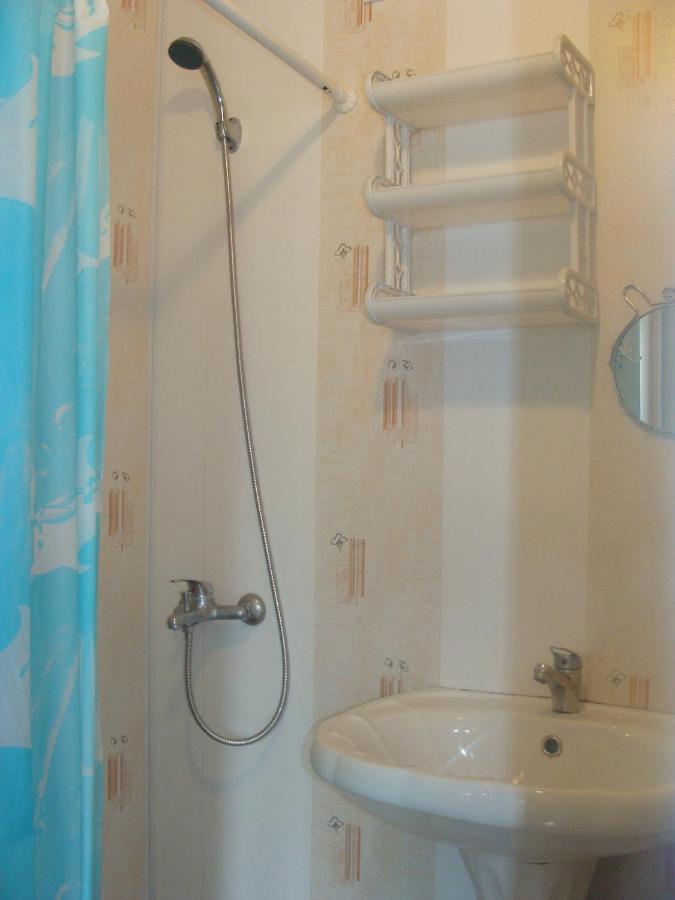 Новомихайловский: Mini Hotel Vse Svoi