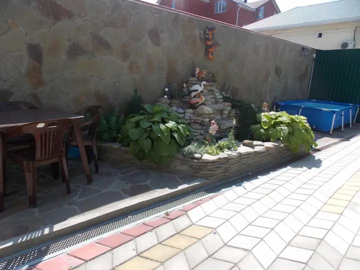 Новомихайловский: Mini Hotel Vse Svoi