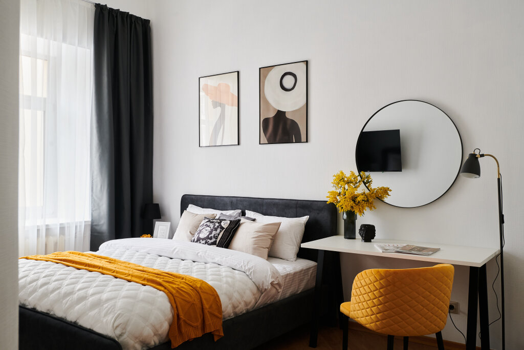 Москва: Квартира GM Apartments Яркая Трехкомнатная у Красной Площади