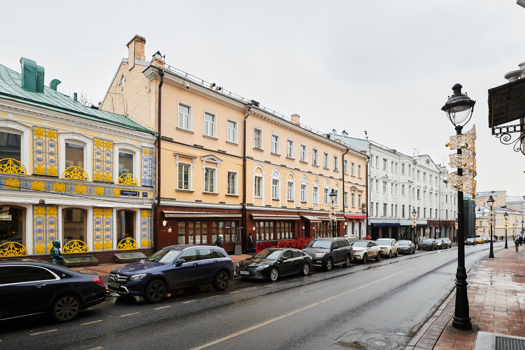 Москва: Квартира GM Apartments Яркая Трехкомнатная у Красной Площади