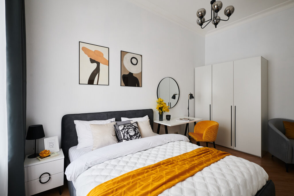 Москва: Квартира GM Apartments Яркая Трехкомнатная у Красной Площади