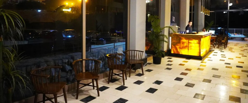 Силифке: Larmina Otel