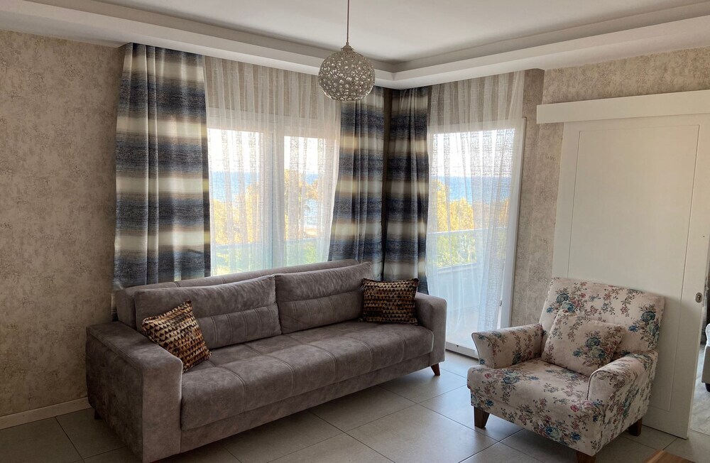 Мезитли: Kent Suit Otel