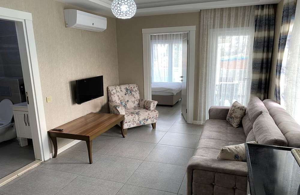 Мезитли: Kent Suit Otel