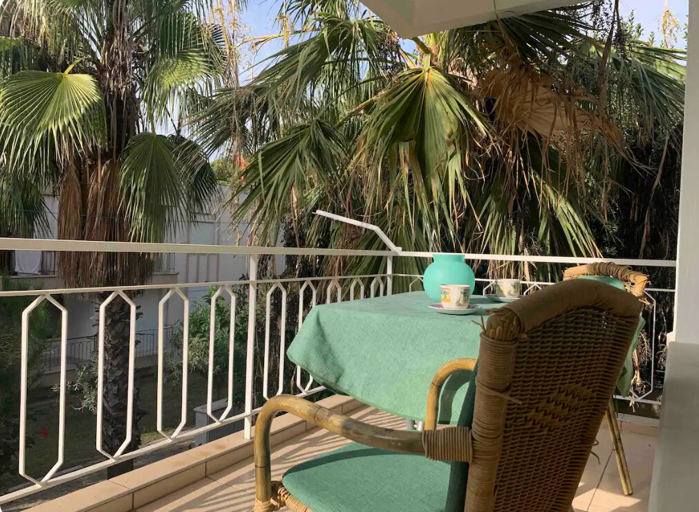 Богазкент: Flat By the Beach Under the Palm Trees
