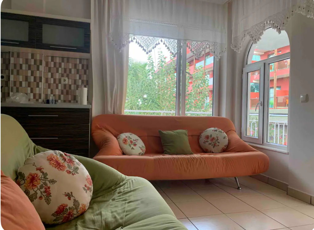 Богазкент: Flat By the Beach Under the Palm Trees