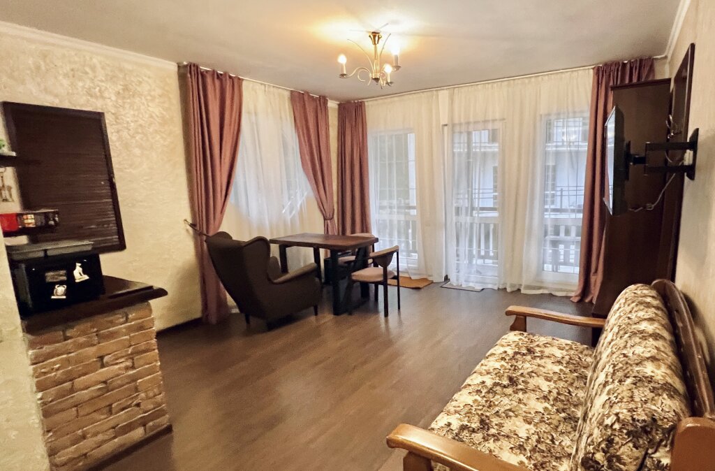 Гагра: Гостевой дом Chalet Agave