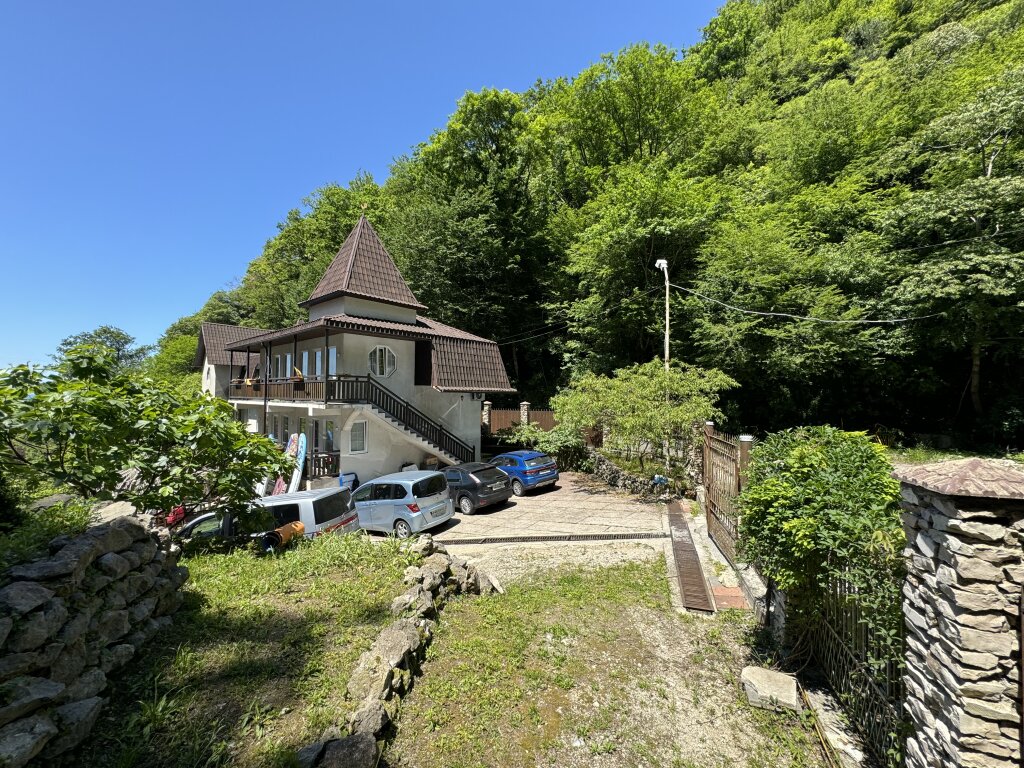 Гагра: Гостевой дом Chalet Agave