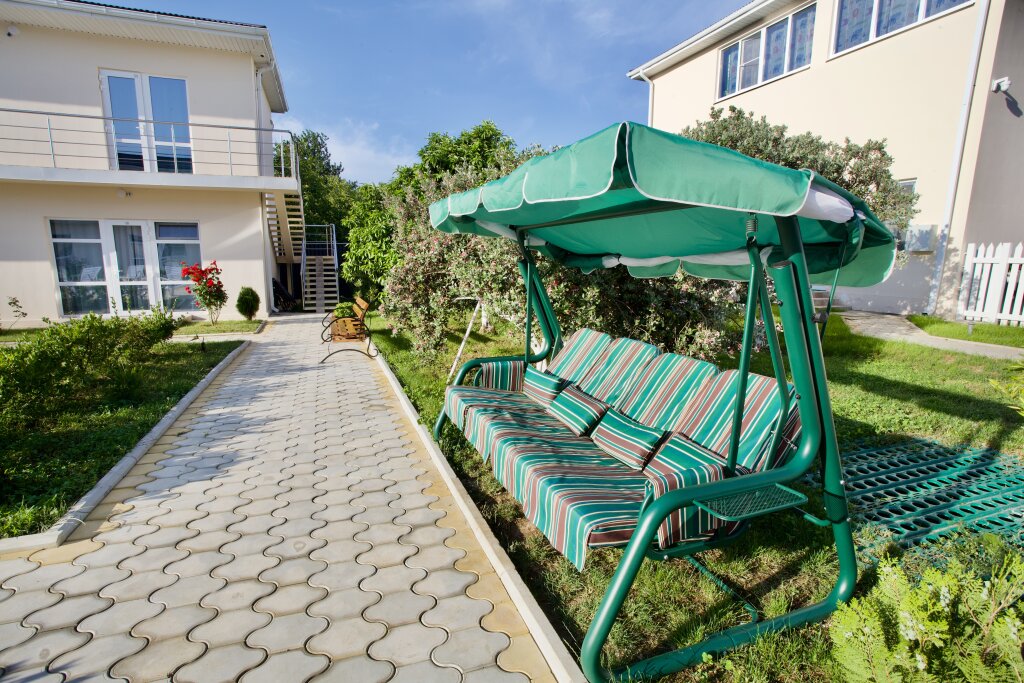 Гудаута: Отель «FAMILY RESORT BAMBORA»