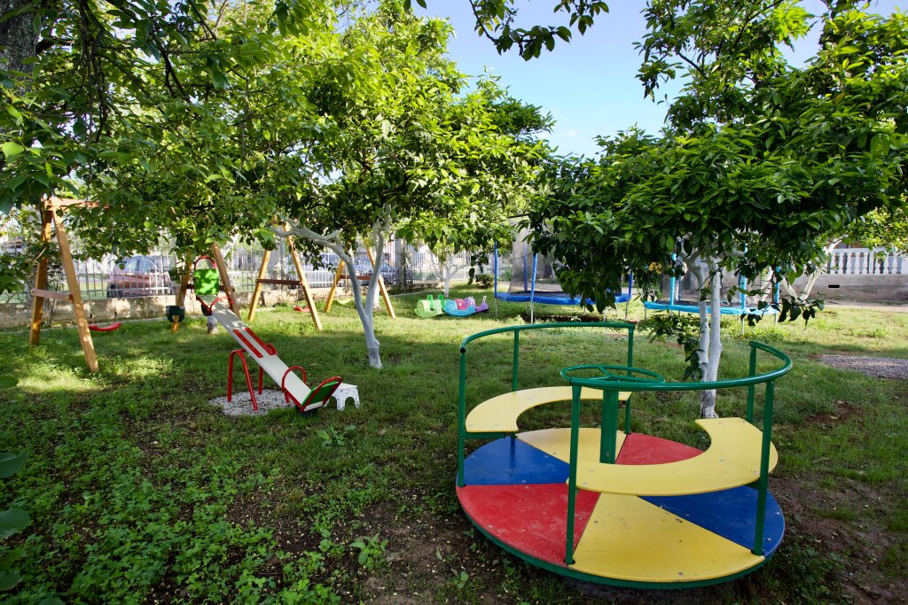 Гудаута: Отель «FAMILY RESORT BAMBORA»