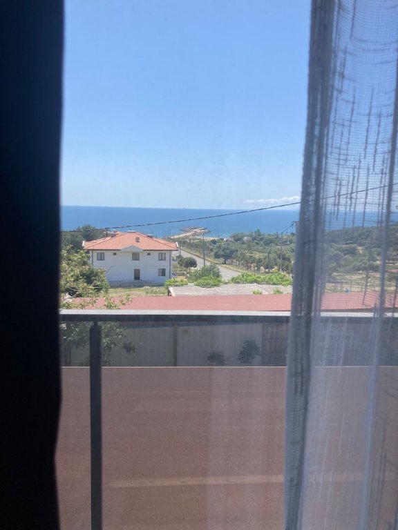 Зейтинликой: Li̇mi̇s Otel