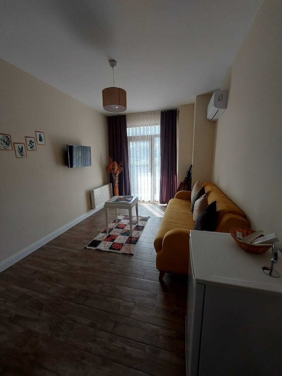 Зейтинликой: Li̇mi̇s Otel