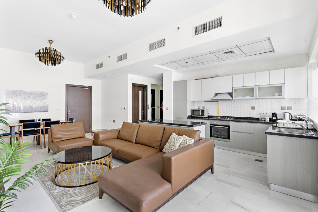 Дубай: Апартаменты WelHome - Opulent Retreat with Panoramic Cityscape Views