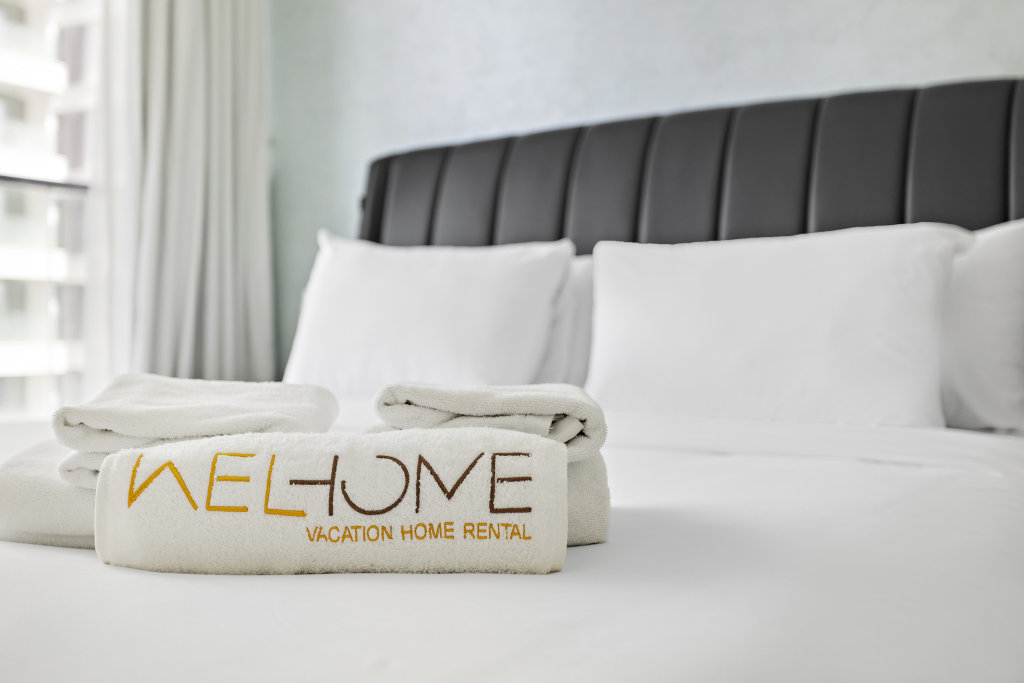 Дубай: Апартаменты WelHome - Opulent Retreat with Panoramic Cityscape Views
