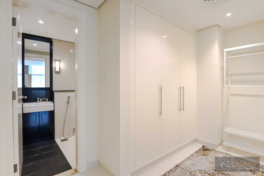 Дубай: Апартаменты WelHome - Luxury Living in Business Bay 2BR + Maid's Room