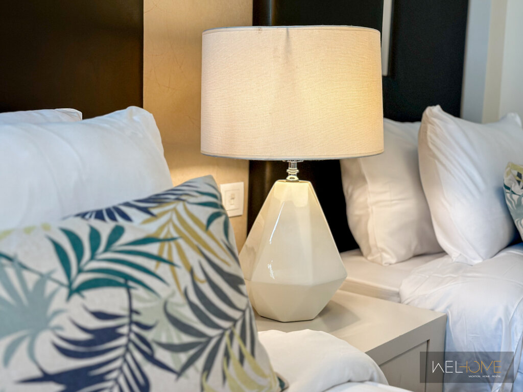 Дубай: Апартаменты WelHome - Luxury Living in Business Bay 2BR + Maid's Room