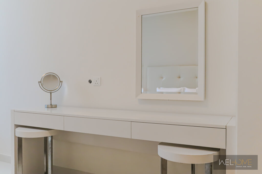 Дубай: Апартаменты WelHome - Luxury Living in Business Bay 2BR + Maid's Room
