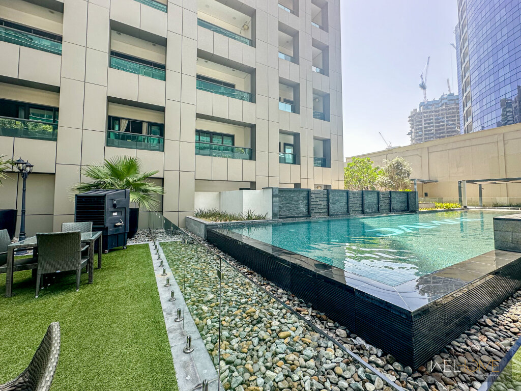 Дубай: Апартаменты WelHome - Luxury Living in Business Bay 2BR + Maid's Room