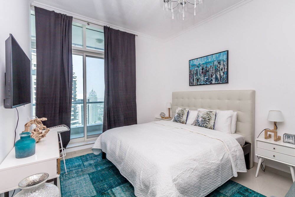 Дубай: Apartamentos Dhh Botanica Tower