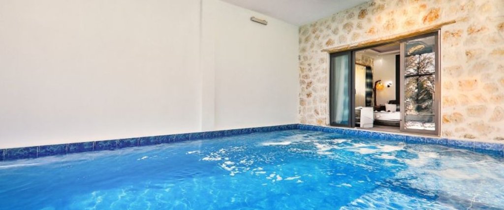 Исламлар: Villa Genevi