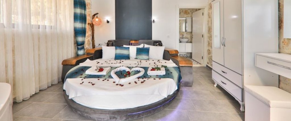 Исламлар: Villa Genevi