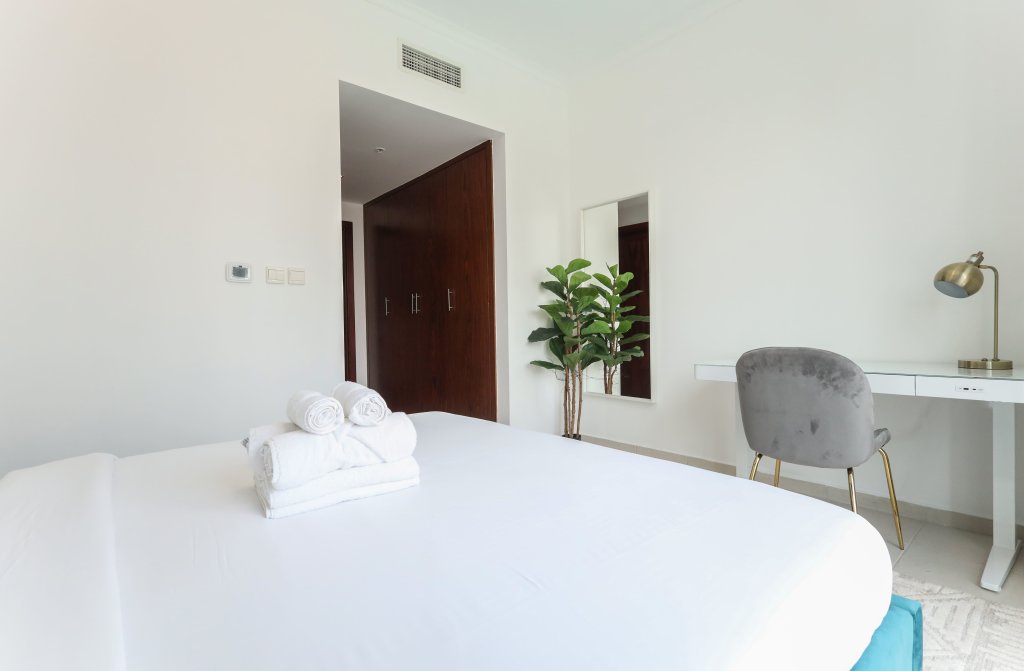 Дубай: Апартаменты Elite LUX Holiay Homes - Breathtaking Burj Khalifa Views 2 BHK in Downtown Dubai