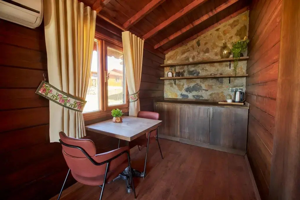 Кайели: Flora Handüzü Resort Bungalow