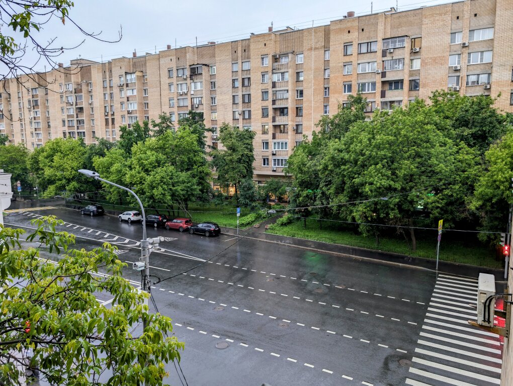 Москва: Квартира Свободна - Плющиха 33