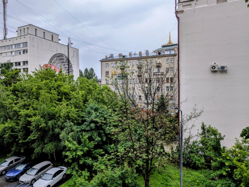 Москва: Квартира Свободна - Плющиха 33