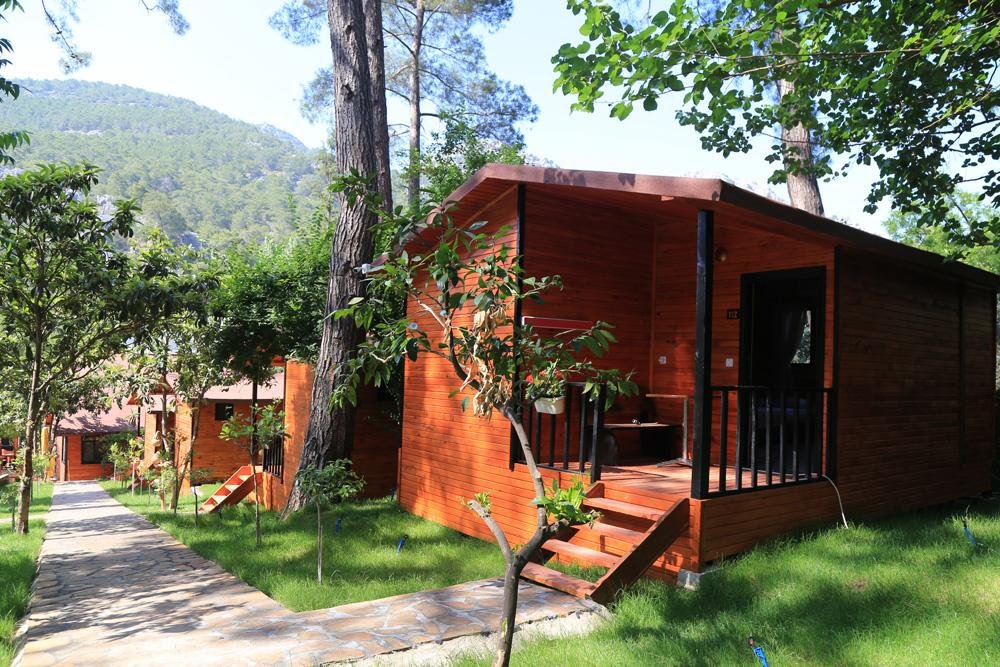 Кумлуджа: Robina Bungalov