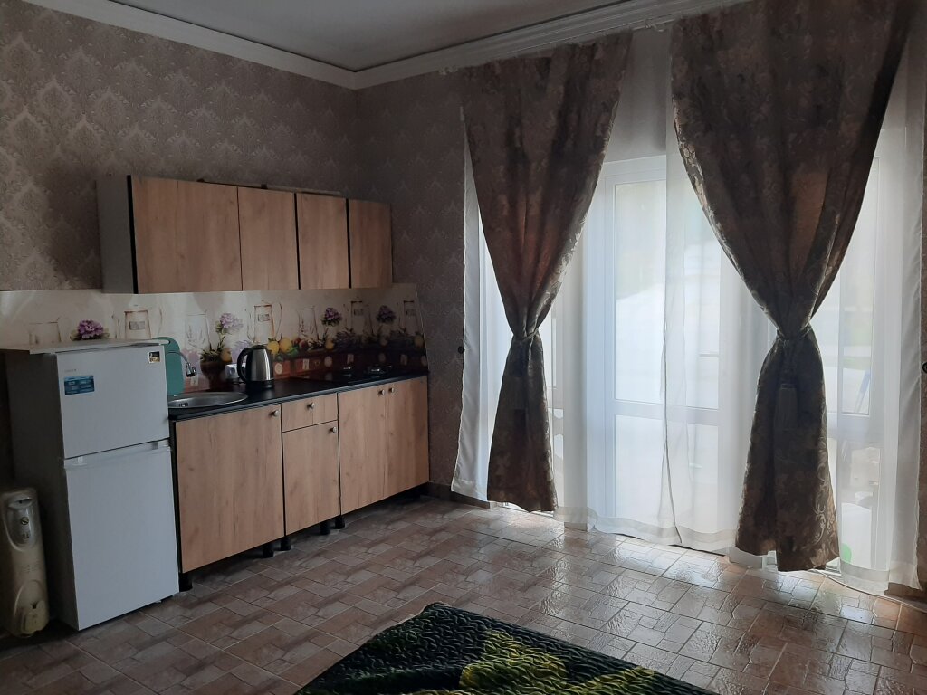 Цкуара: Гостевой дом Инжир