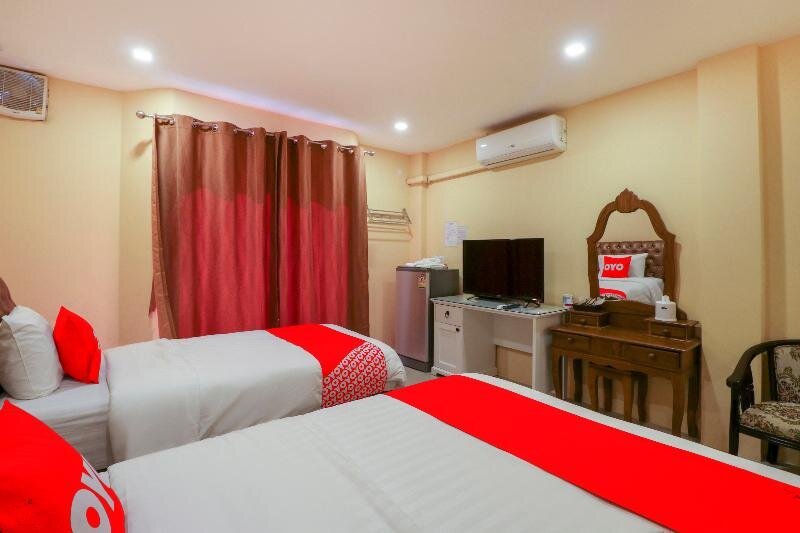 Аюттхая: Ocean Gold Card Ayutthaya by Oyo Rooms