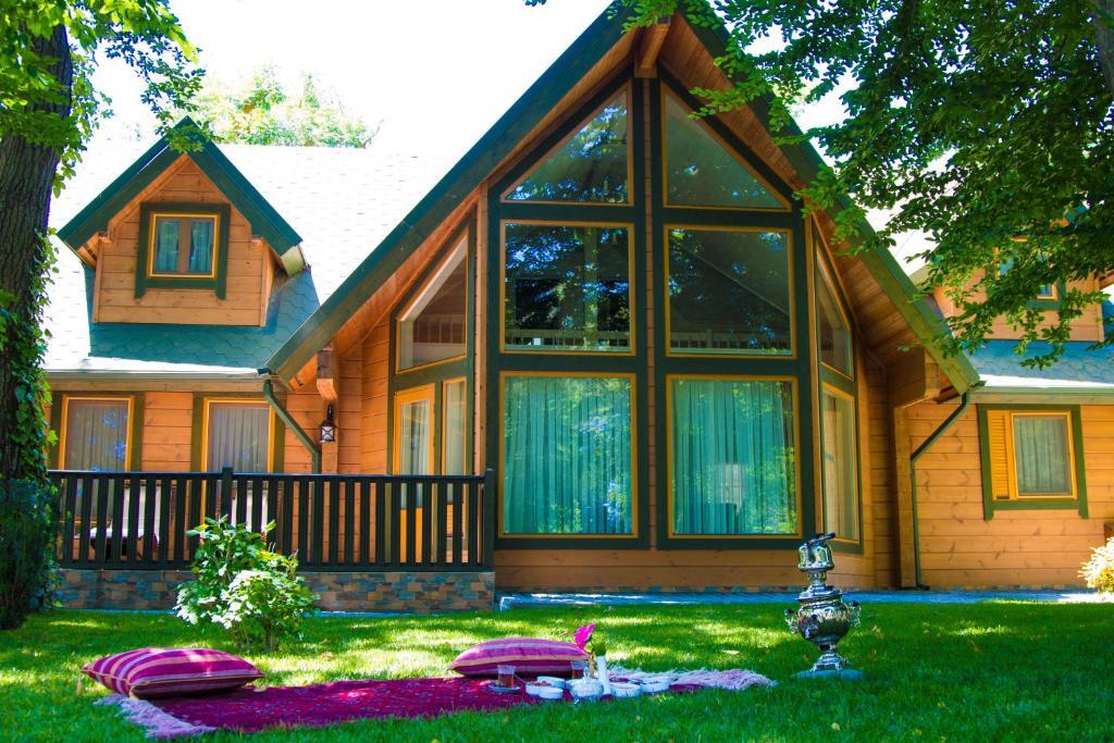 Худат: River Inn Boutique Hotel