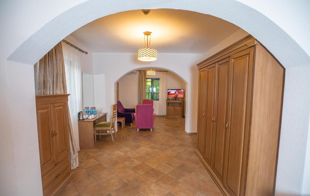 Худат: River Inn Boutique Hotel