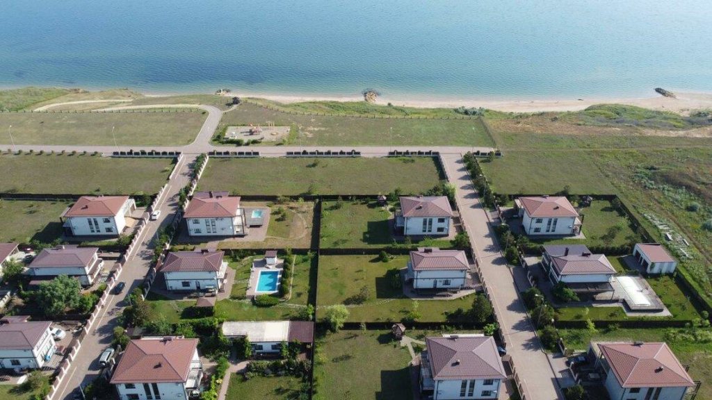Голубицкая: Гостевой дом на Анапском, 4